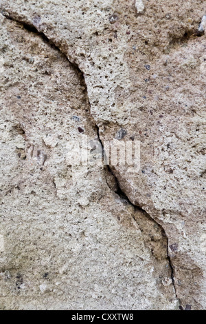 concrete wall cracked Stock Photo