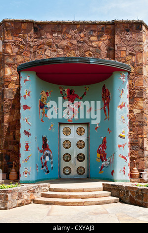 Oklahoma, Bartlesville, Woolaroc Museum & Wildlife Preserve, museum entrance. Stock Photo