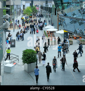 Busy outdoor shopping mall at the Stratford Westfield Centre Stock Photo