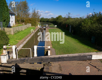 Nell Bridge Lock on the Oxford Union Canal in the Cherwell Valley, Oxfordshire Stock Photo