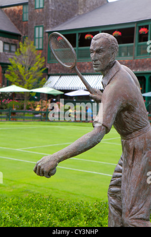 Rhode Island Newport,Bellevue Avenue,International Tennis Hall of Fame & Museum,Newport Casino,grass court,statue,Fred Perry,RI120819056 Stock Photo