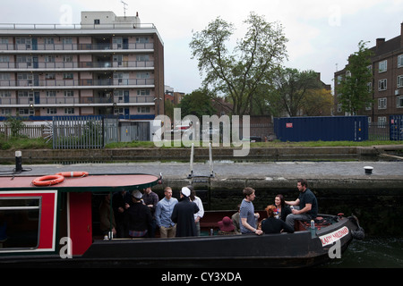 Barge on Regents Canal, East London Stock Photo - Alamy