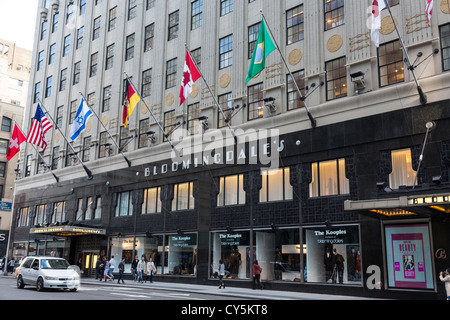 American chain of luxury department stores Neiman Marcus Group's Palo Alto  location. The company nears bankruptcy deal in Pimco-led takeover Stock  Photo - Alamy