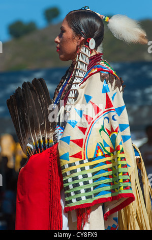 regalia chumash dressed traditional woman inter tribal native american alamy pow wow santa similar
