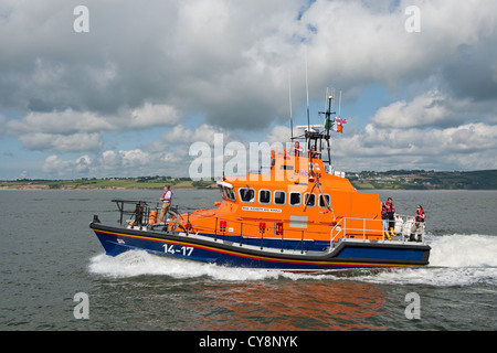 Dunmore East RNLI. RNLB 'Elizabeth and Ronald' Lifeboat heading out to sea Stock Photo