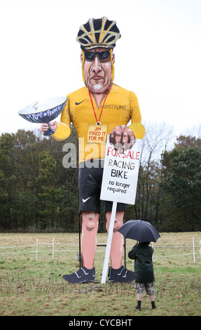 EDENBRIDGE BONFIRE SOCIETIES  EFFIGY OF AMERICAN CYCLIST LANCE ARMSTRONG 2012. PHOTO JAMIE MANN Stock Photo