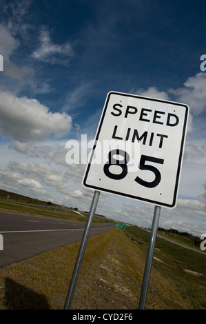 85-mile-per-hour sign on newly opened stretch of toll road State ...