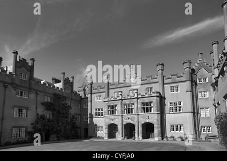 Black and White image, Exterior view of Sidney Sussex College University, Cambridge City, Cambridgeshire, England, UK Stock Photo