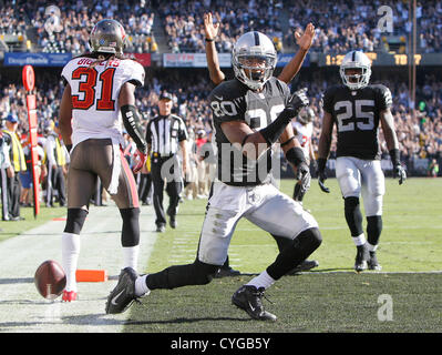 raiders276 db.jpg Oakland Raiders Jerry Rice walks off the field