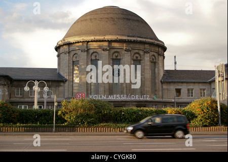 Koelnmesse Deutz railway station, Bahnhof, Cologne, Köln, Nordrhein-Westfalen, Germany Stock Photo