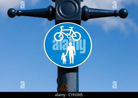 Sign on post indicating Cyclists and pedestrians only. Marina, Bangor, Co. Down, Northern Ireland Stock Photo