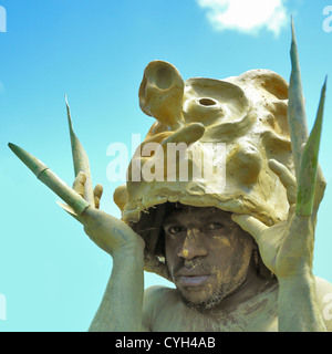 Mudman Mask From Asaro During A Sing Sing Ceremony, Mount Hagen, Western Highlands, Papua New Guinea Stock Photo