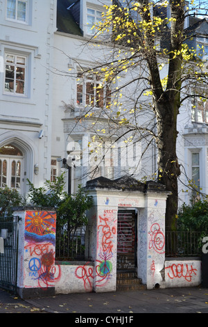 Messages on wall outside Abbey Road Studio, London. Made famous by The Beatles Abbey Road album. Stock Photo