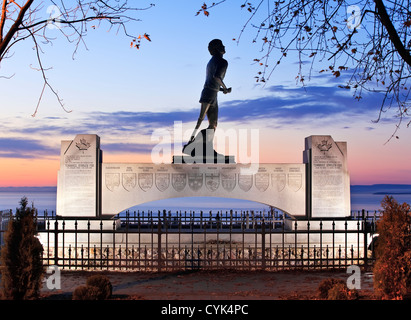 Terry Fox memorial statue, Thunder Bay, Ontario, Canada Stock Photo
