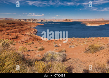 Wahweap Marina and resort on Lake Powell in the Glen Canyon National Recreation Area at Page, Arizona. Stock Photo