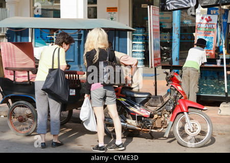 Typical Street Scenery in Siem Reap, Cambodia Stock Photo