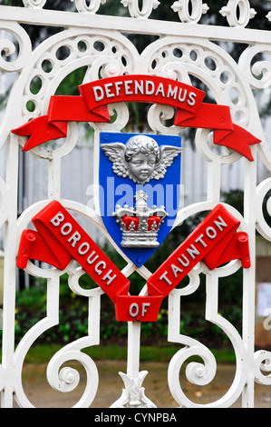 The coat of arms of Taunton on the gates of Vivary Park.