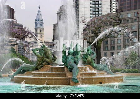 Swann Memorial Fountain With City Hall In The Background, Logan Square, Philadelphia, Pennsylvania, USA Stock Photo