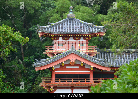 Byodo-in Buddhist Temple, Valley of the Temples Memorial Park, Kahaluu, Oahu, Hawaii, USA Stock Photo