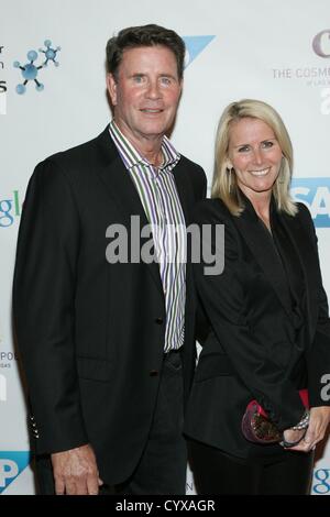 Jim Palmer, Susan Palmer at arrivals for 8th All Star Celebrity Classic to Benefit Mr. October Foundation for Kids, The Cosmopolitan of Las Vegas, Las Vegas, NV November 11, 2012. Photo By: James Atoa/Everett Collection/ALamy live news. USA. Stock Photo