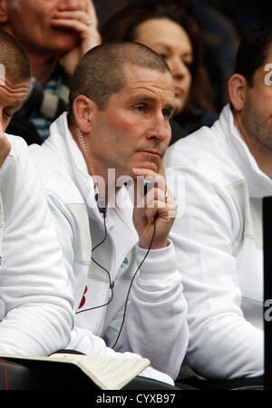 STUART LANCASTER ENGLAND RU HEAD COACH TWICKENHAM MIDDLESEX ENGLAND 10 November 2012 Stock Photo