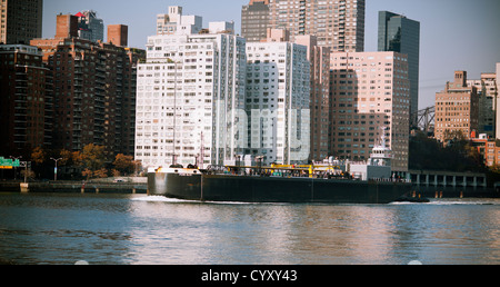A fuel oil tanker in the East River in New York on Sunday, November 11, 2012. (© Richard B. Levine) Stock Photo