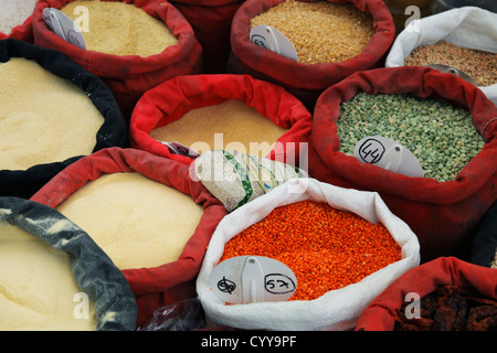 Oriental pulses (peas, lentils) and grains (rice, bulgur, semolina, couscous, wheat) for sale on food market Stock Photo