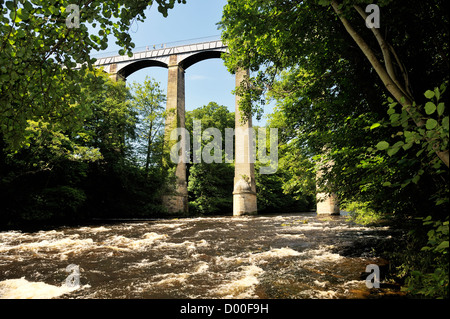 Pontcysyllte Aqueduct finished 1805 carries canal boats on Llangollen Canal over the River Dee valley near Wrexham, Wales, UK Stock Photo