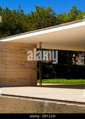 The modernist Barcelona Pavilion designed by Ludwig Mies van der Rohe for the 1929 International Exposition Barcelona Spain Stock Photo