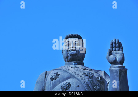 king Sisavang Vong statue Vientiane Laos Stock Photo