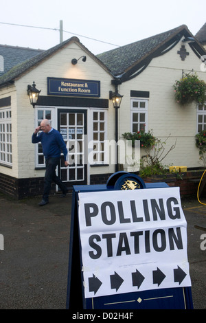 The Rose Inn, Baxterley, North Warwickshire, being used as a Polling Station in the Police Commissioner elections. Stock Photo