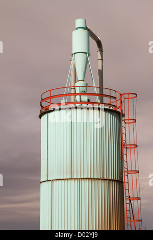 Silo Exhaust Stack Industrial Exhaust Silo structure outside and factory Stock Photo - Alamy