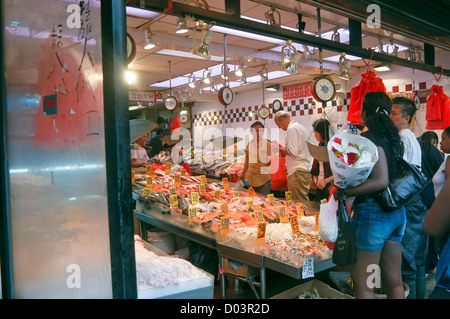 Shoppers in a Chinatown Fish Market ©Stacy Walsh Rosenstock/Alamy Stock Photo