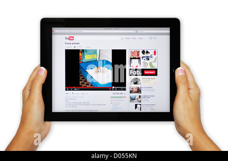 iPad screen showing YouTube website - online videos Stock Photo ...