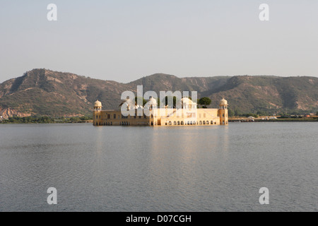 Jal Mahal in Man Sagar Lake in Jaipur city, Rajasthan, India Stock Photo