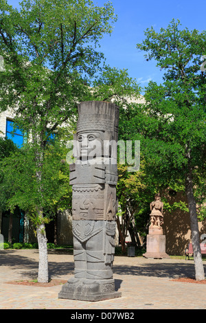 Inca statue,Instituto Cultural de Mexico,HemisFair Park,San Antonio,Texas,USA Stock Photo