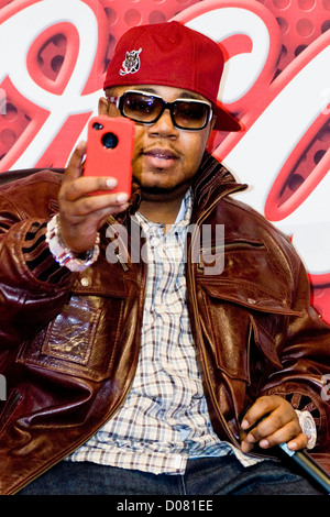 Twista WGCI on-air personality, Jamal Smallz, interviews Twista on new release, 'The Perfect Storm' at the Coca Cola Lounge Stock Photo