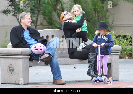 Marcia Cross, her husband Tom Mahoney and their daughters Eden and Savannah at a park in Santa Monica Santa Monica, California Stock Photo