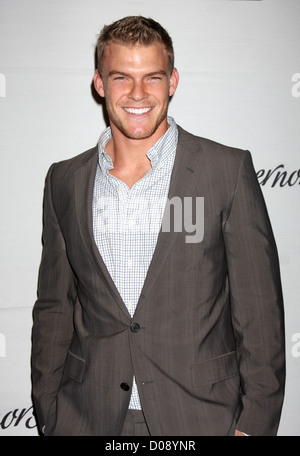 Alan Ritchson 2010 Cedars-Sinai Board of Goverrs Gala held at the Hyatt Regecy Cetury Plaza Hotel Los Angeles, California - Stock Photo