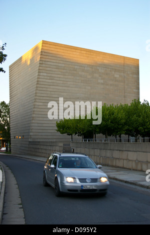 Neu Synagoge, New Synagogue by Rena Wandel-Hoefer and Wolfgang Lorch, Hasenberg, Dresden, Sachsen, Saxony, Germany Stock Photo
