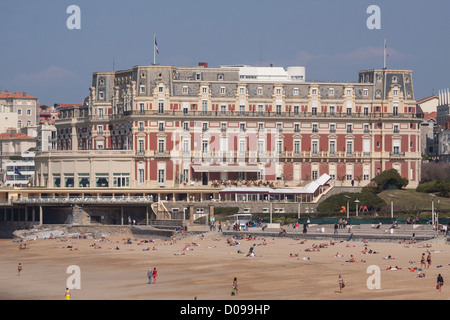 5-STAR HOTEL DU PALAIS FORMER IMPERIAL RESIDENCE NAPOLEON III ALONG GRANDE PLAGE BEACH BIARRITZ BASQUE COUNTRY Stock Photo