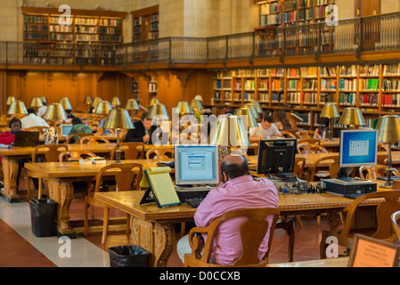 People studying in New York Public Library Stock Photo