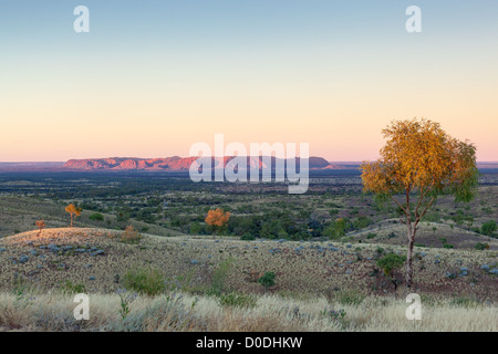 Gosse Bluff from Tylers Pass at sunrise, Tnorala (Gosse Bluff) Conservation Reserve, West MacDonnell Ranges, Alice Springs, Northern  Territory Stock Photo
