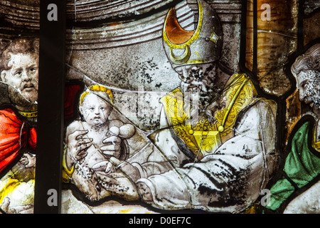 DETAIL CIRCUMCISION CHILD STAINED-GLASS WINDOWS FROM RENAISSANCE INTERNATIONAL STAINED-GLASS CENTER (CIV) CHARTRES EURE-ET-LOIR Stock Photo