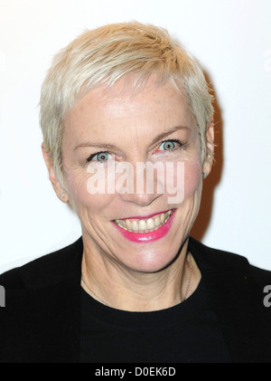 LENNOX LANDS OBE ON QUEEN'S NEW YEAR'S HONOURS LIST Singer ANNIE LENNOX has been awarded an Order of the British Empire medal Stock Photo