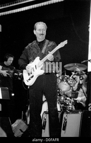 JAMES BURTON US guitarist at London's Docklands Arena 17 March 2001 for  'Elvis The Concert' . Photo Mark Mawston Stock Photo