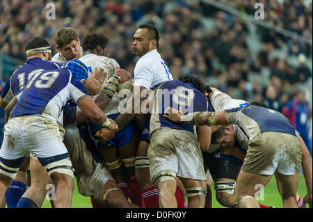 2012-11-24. Saint Denis (France). Rugby test match France (22) vs Samoa (14). Contest. Photo Frédéric Augendre Stock Photo