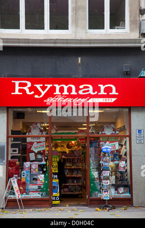 Shop front, Ryman, stationers, Cheapside, London, UK Stock Photo