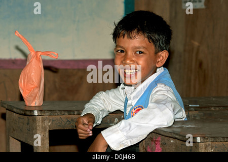 Primary school pupil dressed in school uniform at a school of Areyskat village near Phnom Penh, Cambodia Stock Photo