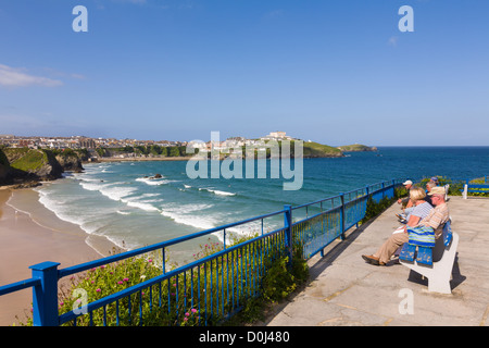 Tourists enjoying view over the Great Western beach, Newquay, Cornwall, England Stock Photo